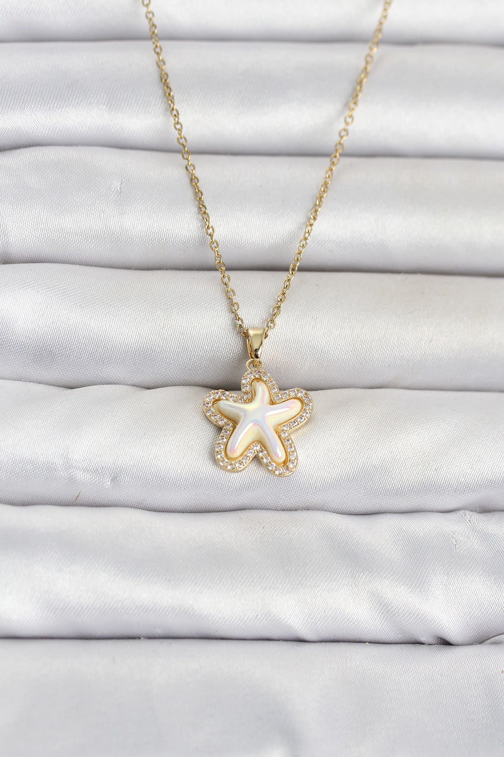 316L Çelik Zincir Gold Renk Deniz Yıldızı Model Kadın Kolye TG27BKO11084