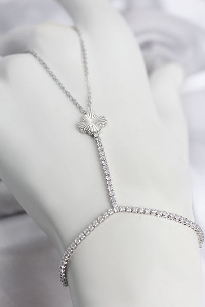 Gümüş Renk Pirinç Lazerli Yonca Model Zirkon Taşlı Şahmeran TG27SN778
