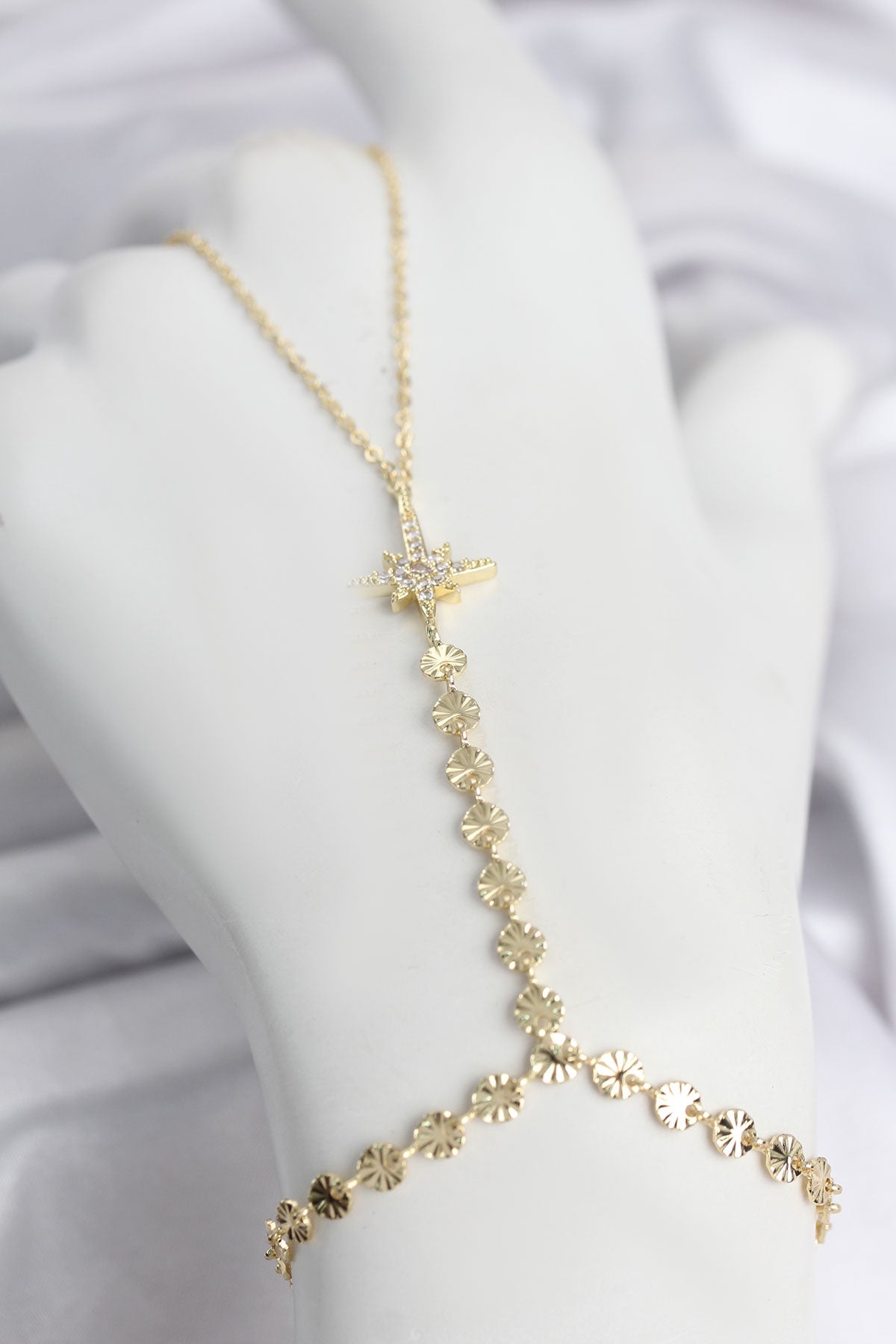 Gold Renk Pirinç Kutup Yıldızı Zirkon Taşlı Şahmeran TG27SN787 - Çok Renkli / Standart