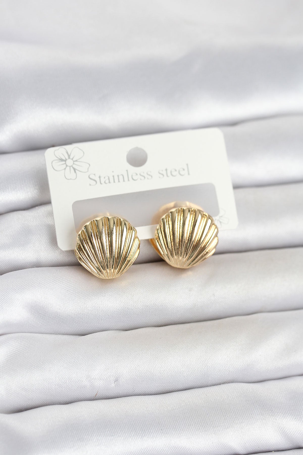 316L Çelik Gold Renk Deniz Kabuğu Model Kadın Küpe TG27BKP11865 - Çok Renkli / Standart