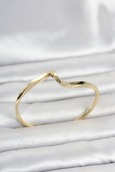 Gold Renk Pirinç Zikzak Model Kadın Bileklik TG27BB8550