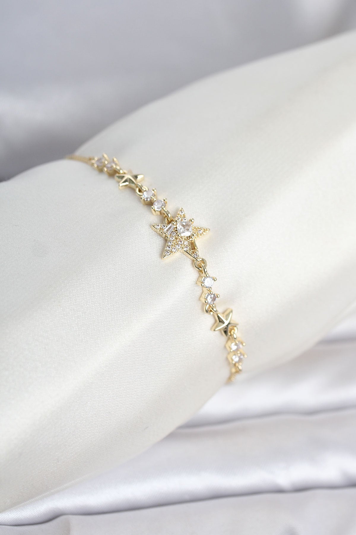 Gold Renk Pirinç Yıldız Model Asansörlü Kadın Bileklik TG27BB8546 - Çok Renkli / Standart