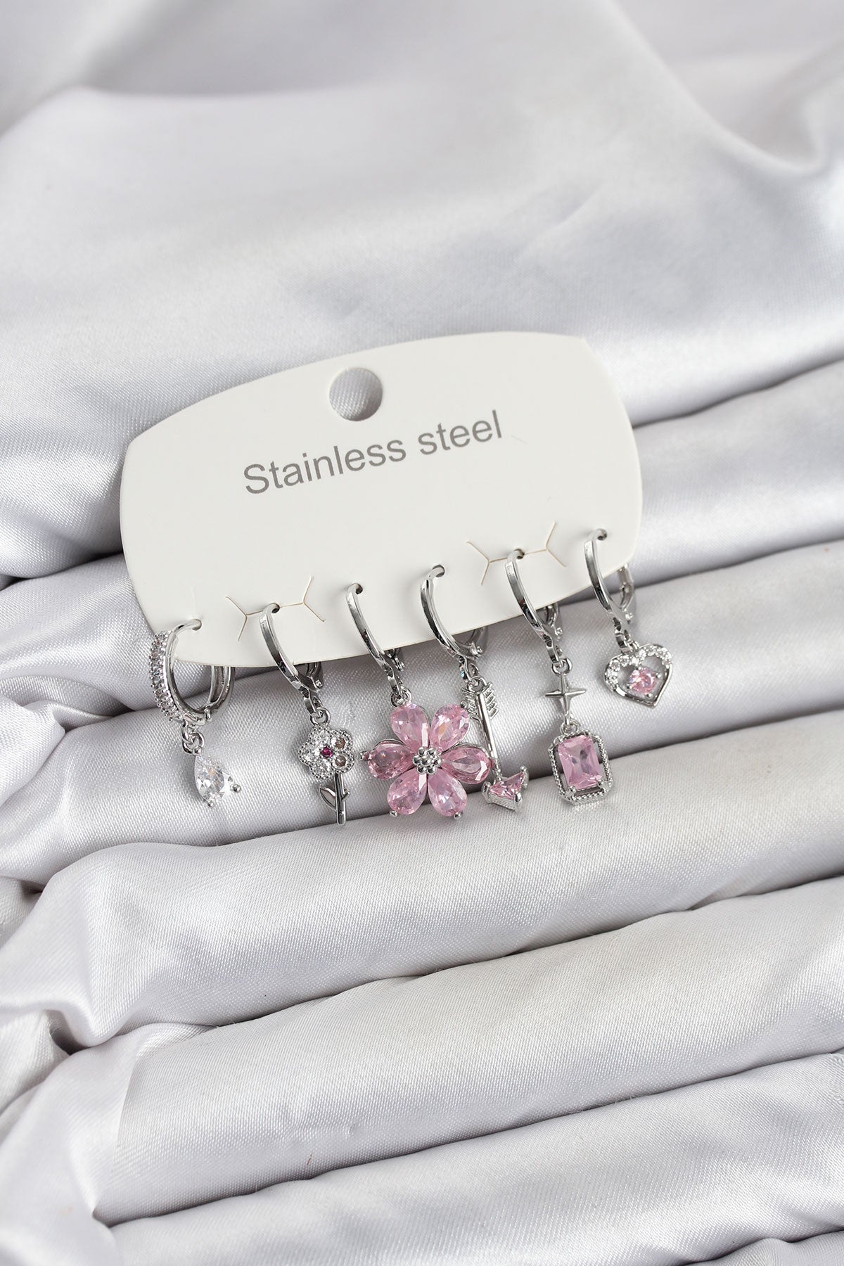 316L Çelik Gümüş Renk Pembe Zirkon Taşlı Lotus Detaylı Kadın Küpe Seti TG27BKP11887 - Çok Renkli / Standart