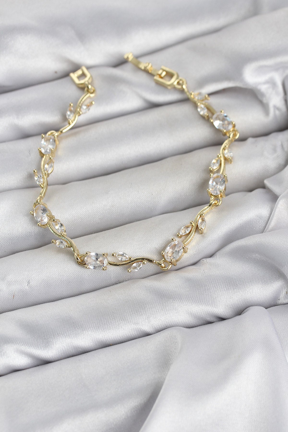 Pirinç Gold Renk Zirkon Taşlı Çiçek Model Kadın Bileklik TG27BB8579 - Çok Renkli / Standart
