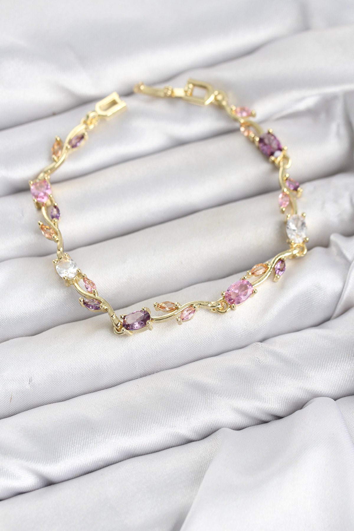 Pirinç Gold Renk Pembe ve Mor Zirkon Taşlı Çiçek Model Kadın Bileklik TG27BB8585 - Çok Renkli / Standart