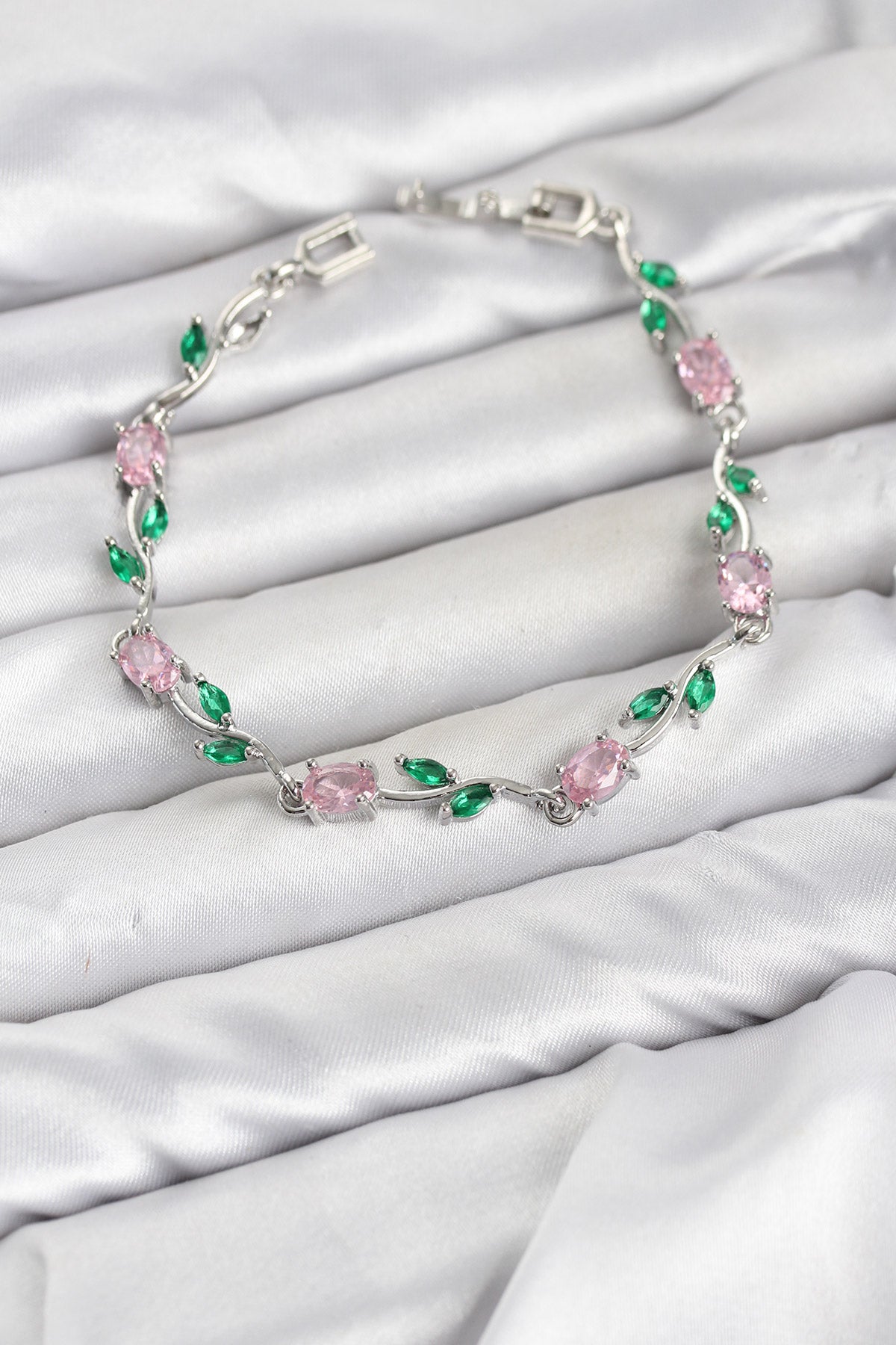 Pirinç Gümüş Renk Pembe Zirkon Taşlı Çiçek Model Kadın Bileklik TG27BB8590 - Çok Renkli / Standart