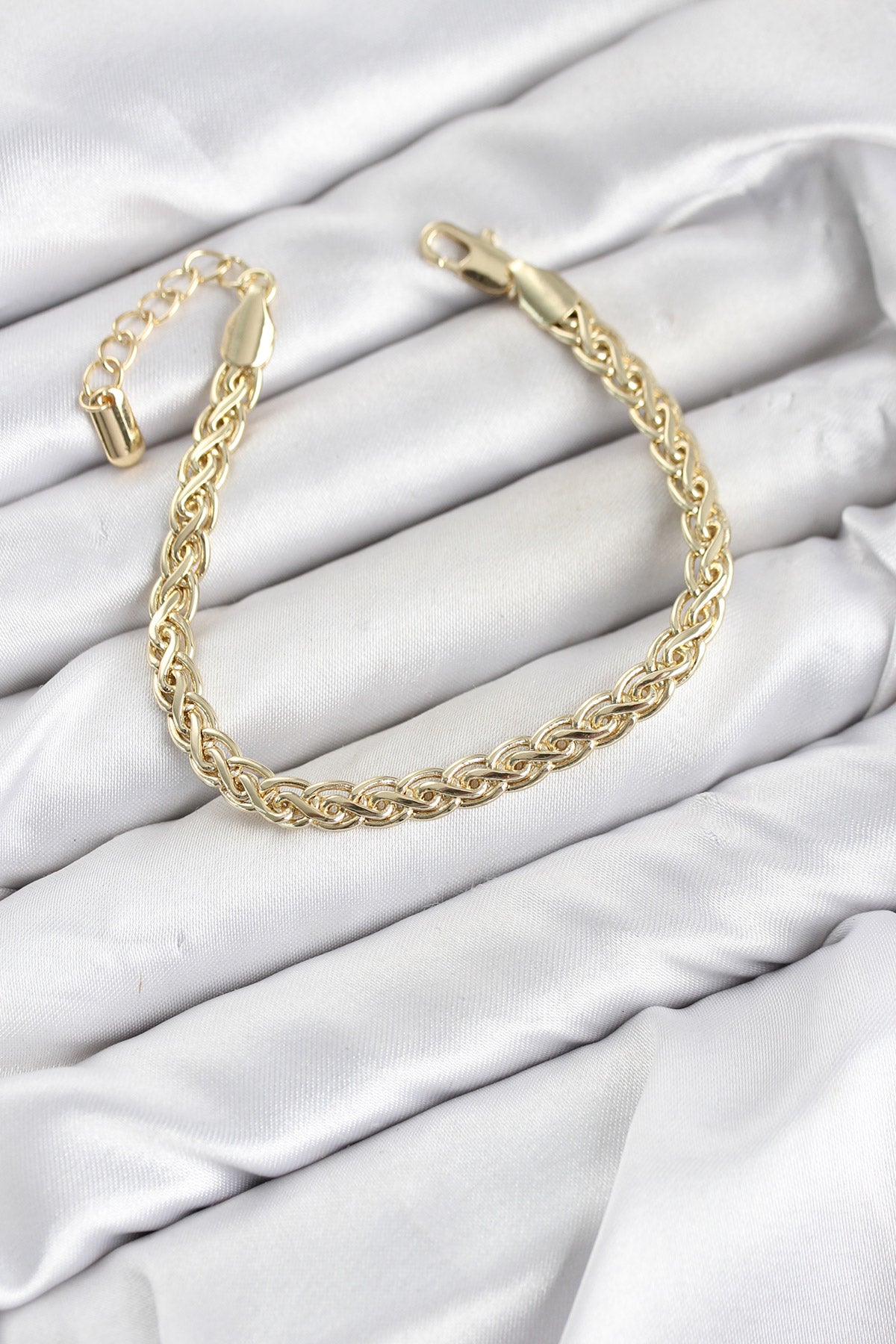 CM Singapur Zincir Model Gold Renk Pirinç Kadın Bileklik TG27BB8593 - Çok Renkli / Standart