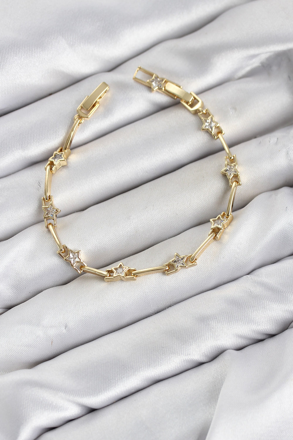 CM Gold Renk Yıldız Model Zirkon Taşlı Pirinç Kadın Bileklik TG27BB8602