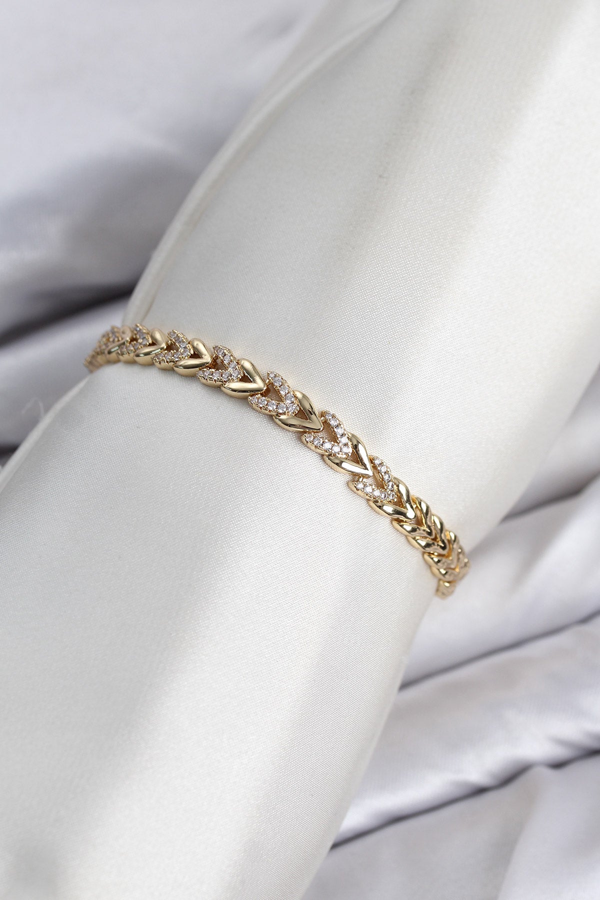 CM Model Zirkon Taşlı VIP Seri Gold Renk Pirinç Kadın Bileklik TG27BB8609 - Çok Renkli / Standart