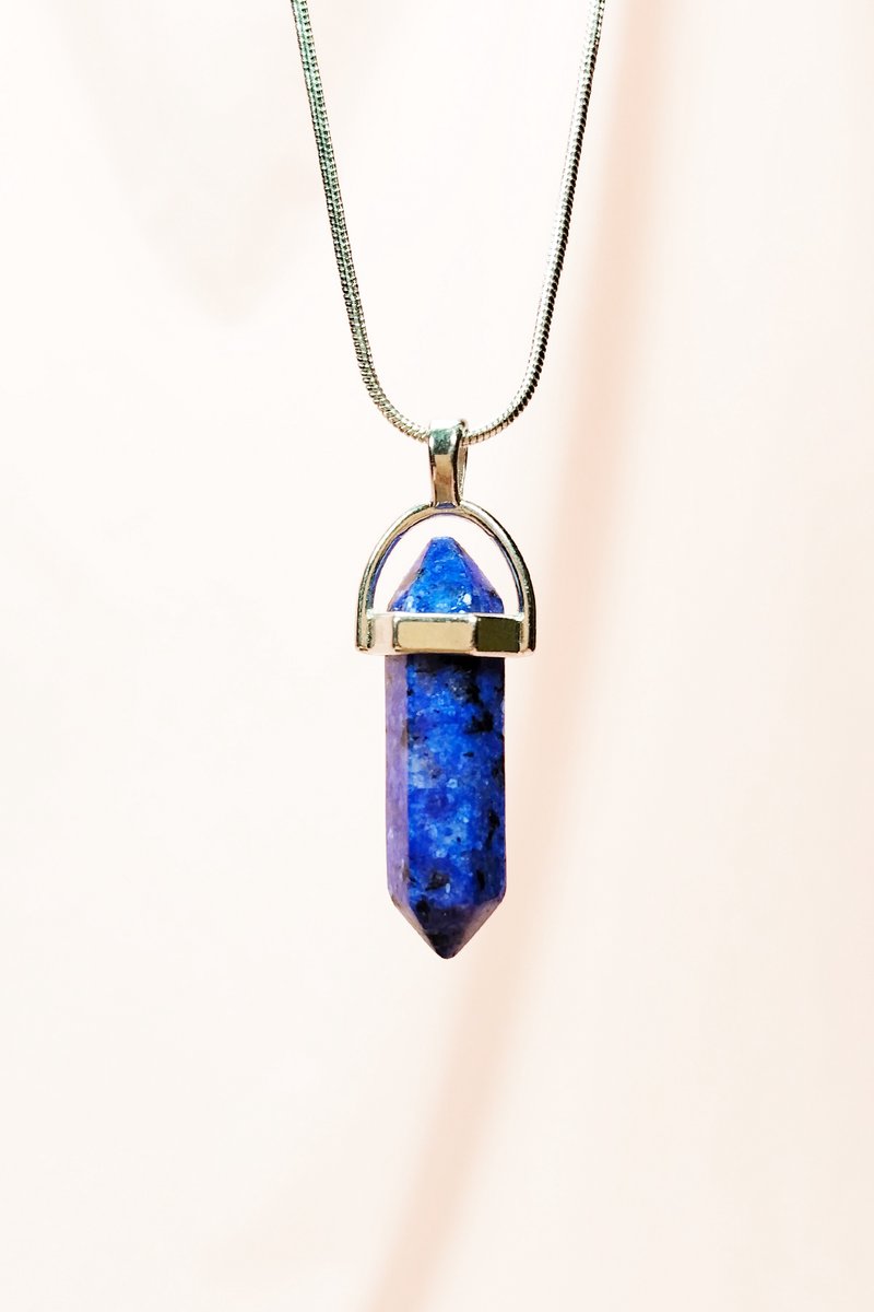 Lapis Lazuli Doğal Taşı Zincirli El Yapımı Tasarımlı Kolye Uç: 3,5 cm Zincir: 20 cm Kutulu