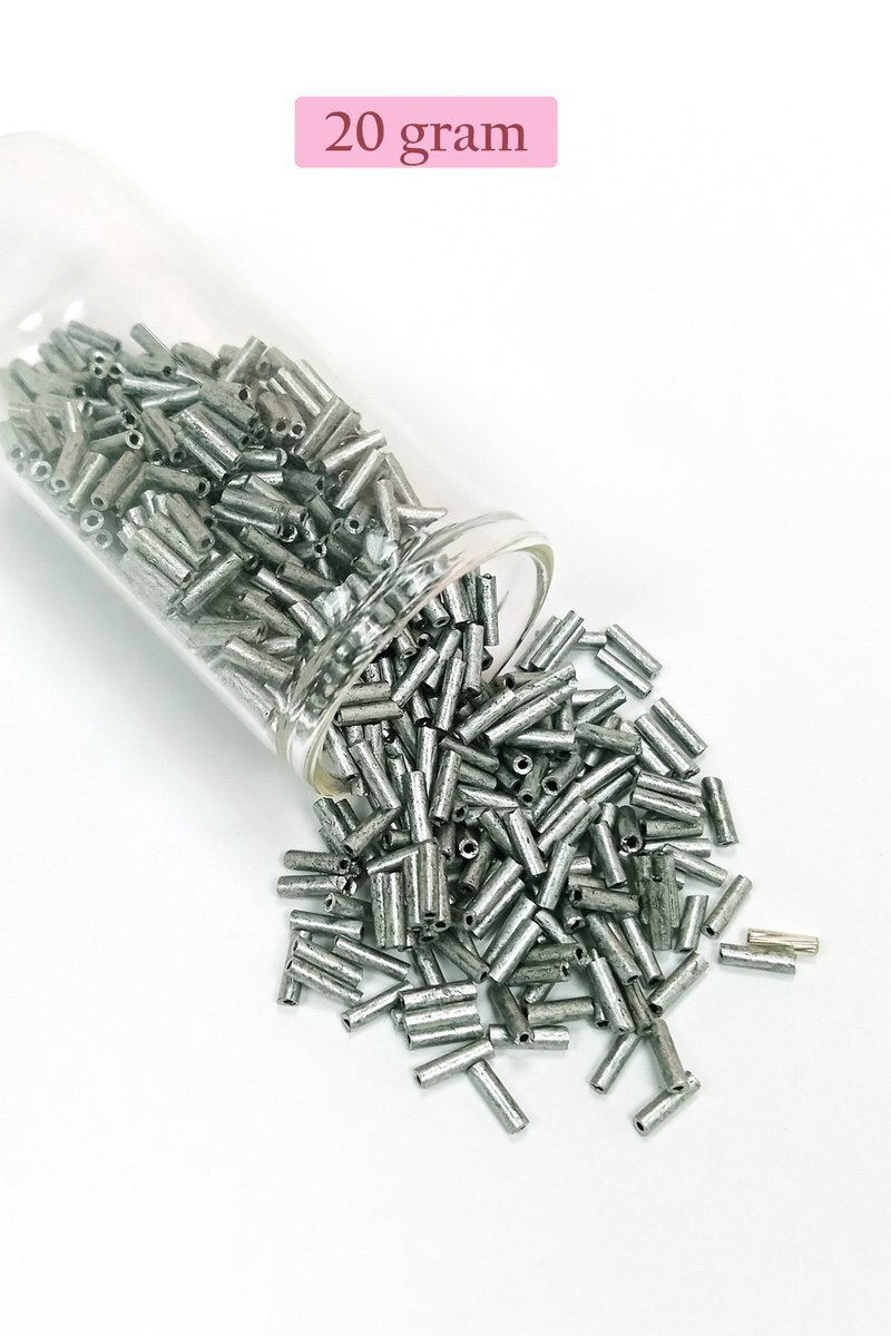 Uzun Boru Kesme Boncuk Çap 2mm Uzunluk 10 mm - 20 Gram - Desenli Gümüş - BNC244