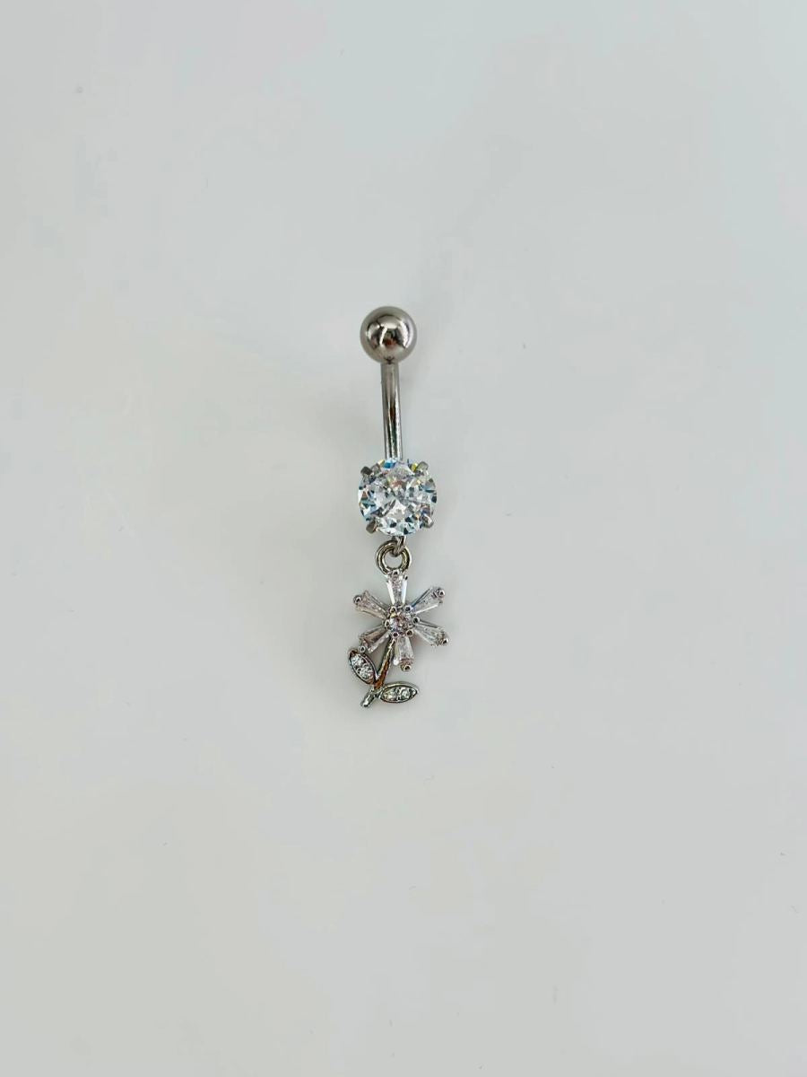 Çiçek Detaylı Göbek Piercing