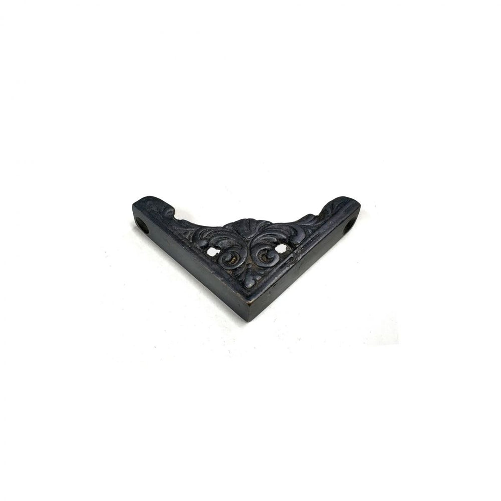 Antika Tarz Dekoratif Pirinç Köşe Süsü - 58x58 Mm, Oksit