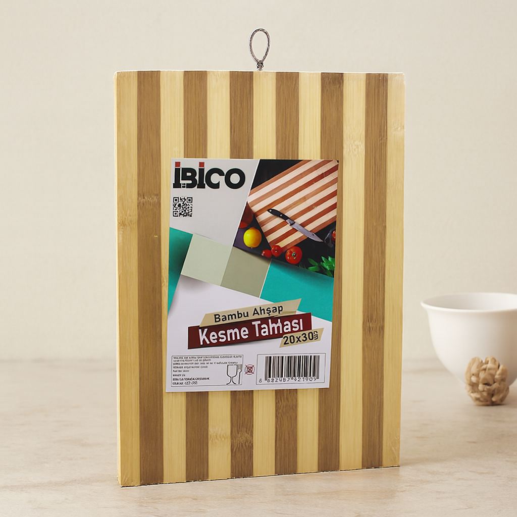 Bambu Kesme Tahtası 20x30x1.3 cm - Beyaz Çizgili Metal Kulplu