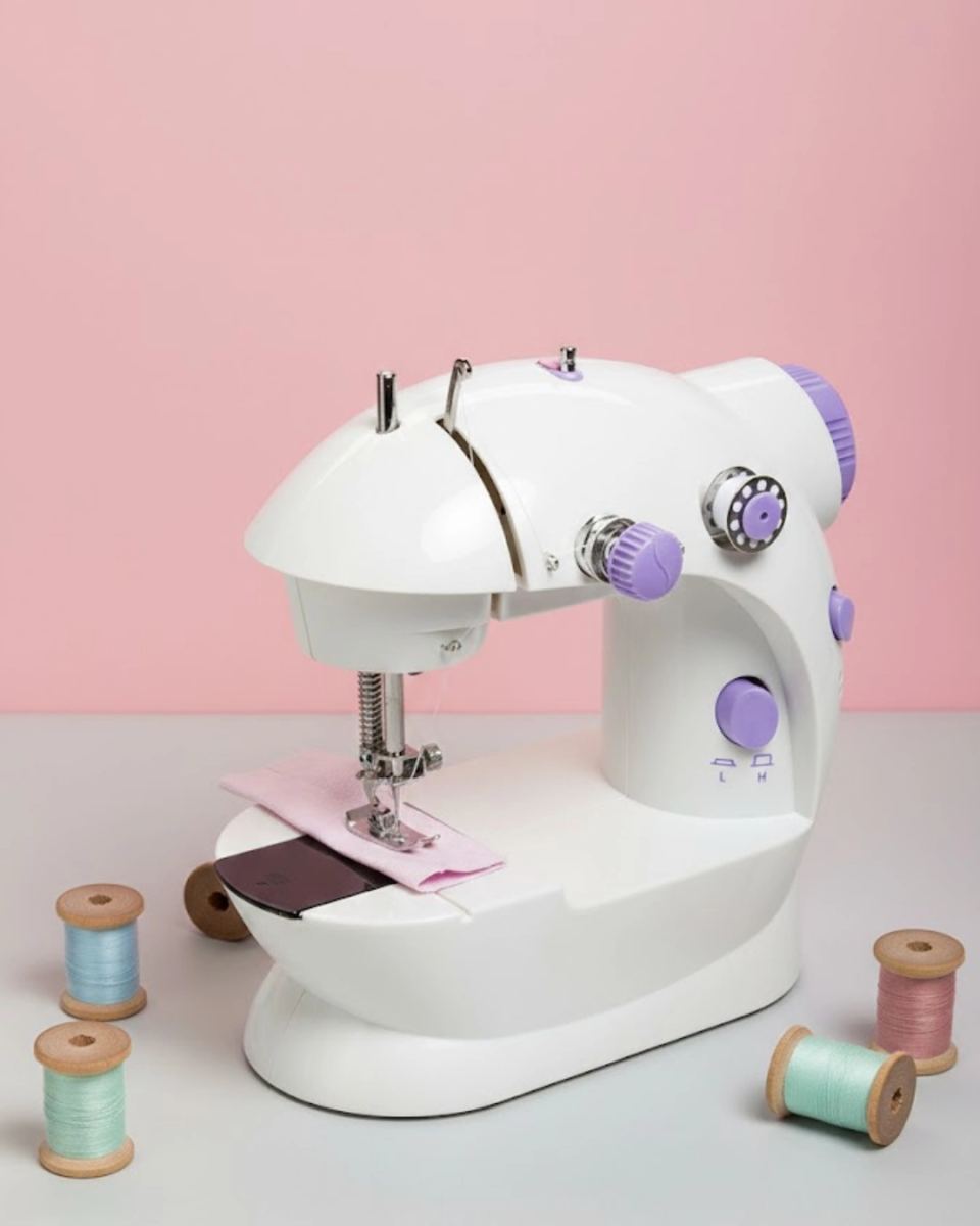Elektrikli Mini Dikiş Makinesi Pratik Ev Yardımcısı