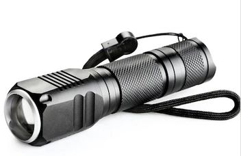 F.b.ı F-82 T6 Led Zoomlu 2000 Lm Yüksek Işık Şarjlı El Feneri